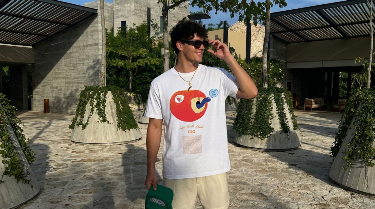 DJO Joe Keery Retro Apple Smile Music Vibe T-Shirt 4 DJO Joe Keery Retro Apple Smile Music Vibe T-Shirt