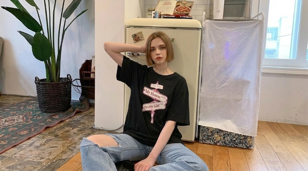 Sabrina Carpenter Pretty Girl Ave Graphic Tee 4 Sabrina Carpenter Pretty Girl Ave Graphic Tee