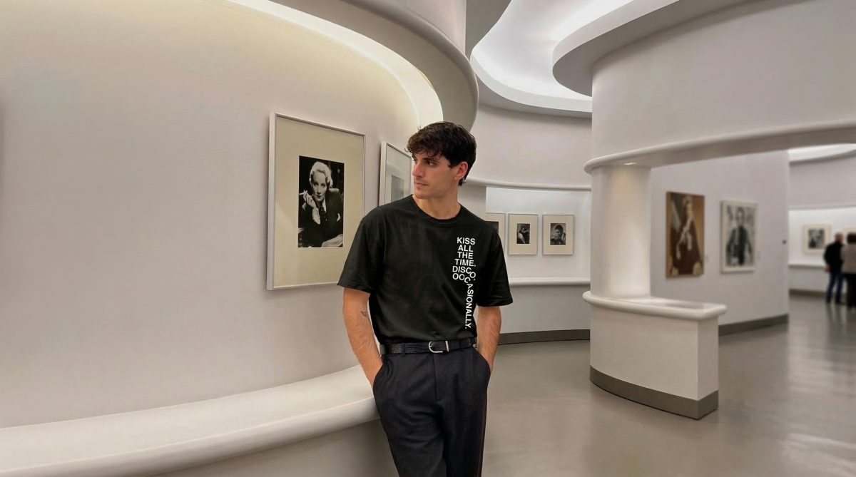 Harry Styles Vertical Kiss All The Time Disco T-Shirt