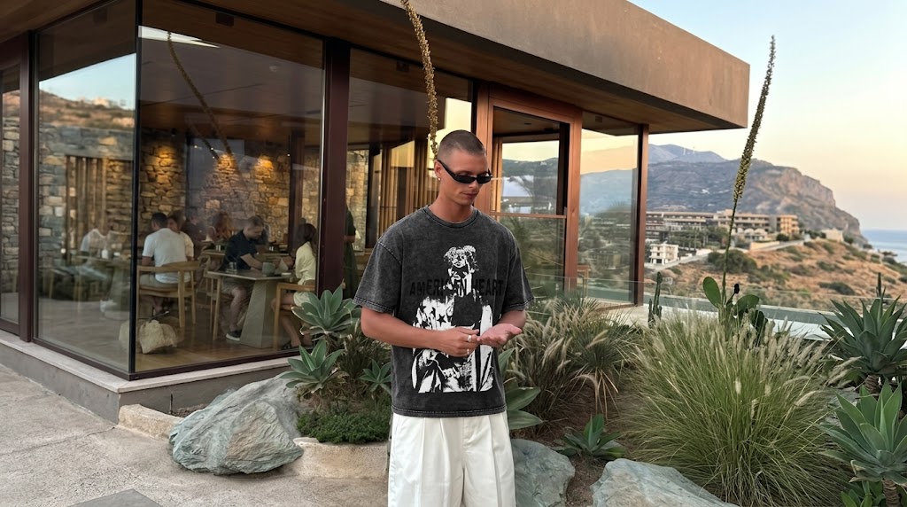 Benson Boone American Heart Vintage Graphic Tee