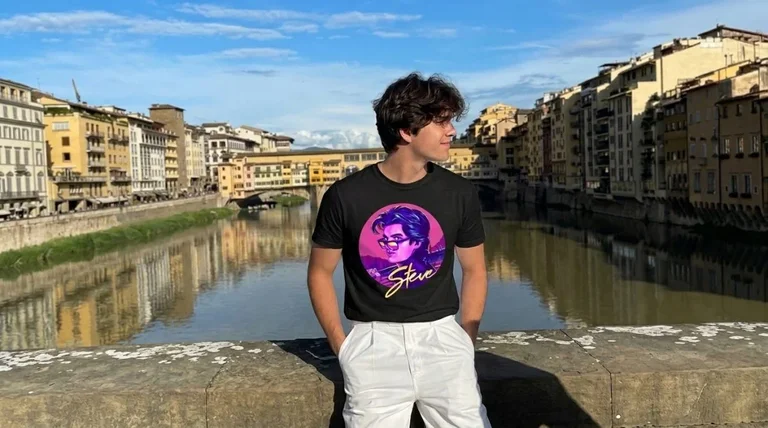 DJO Joe Keery Retro Synth Wave Icon Style Tee