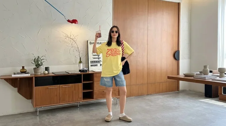 Ed Sheeran Retro Script Division Graphic Tee