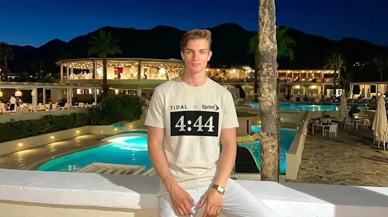 Jay-Z Boardroom Legacy Tidal Tee