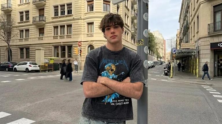 Justin Bieber Inspired Metallica Vintage Tee