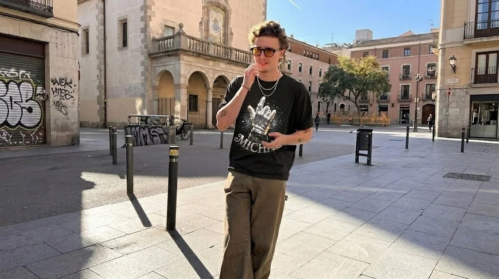 Michael Jackson Sparkle Glove Diamond Tee