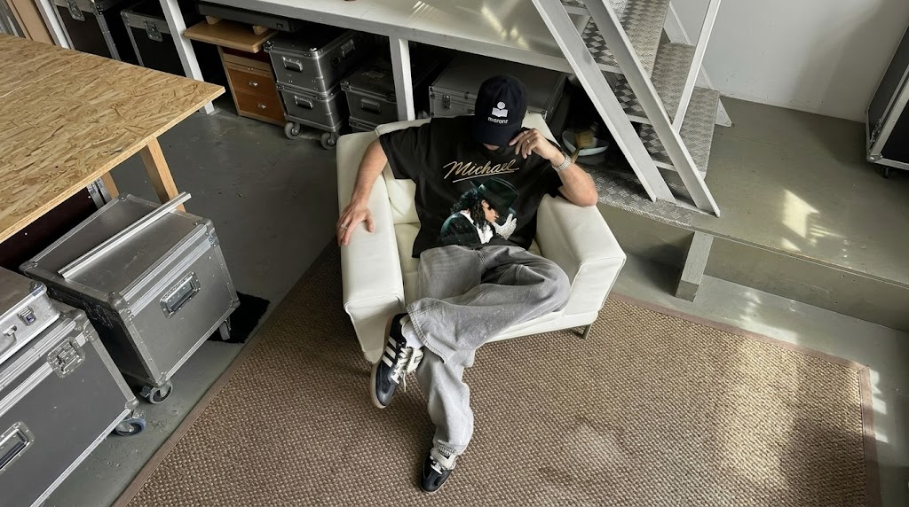 Michael Jackson Signature Fedora Graphic Shirt