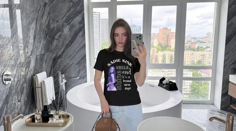 Sadie Sink Smile and Shine Brand New Day Tee